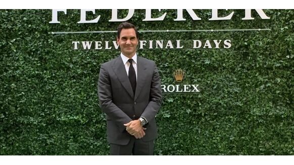 Roger Federer is gespot met héél classy Rolex-sporthorloge om zijn pols