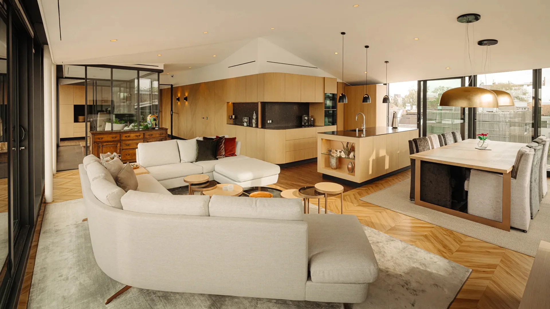 Luxe penthouse nabij het Vondelpark staat voor € 5 miljoen te koop op Funda