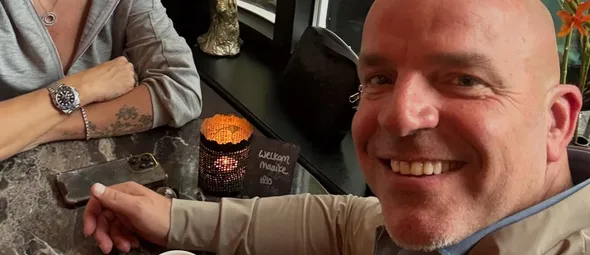 Andy van der Meijde poseert met nieuwe auto op Instagram: wordt dit zijn bolide?